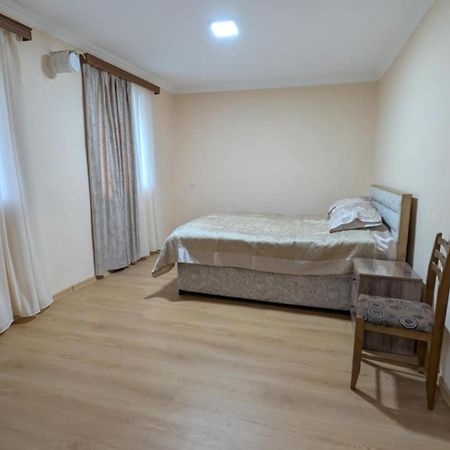Valodia Guest House In Mestia Buitenkant foto