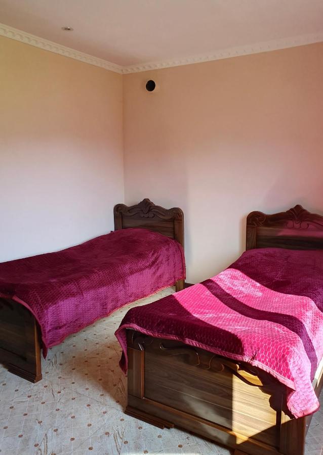 Valodia Guest House In Mestia Buitenkant foto